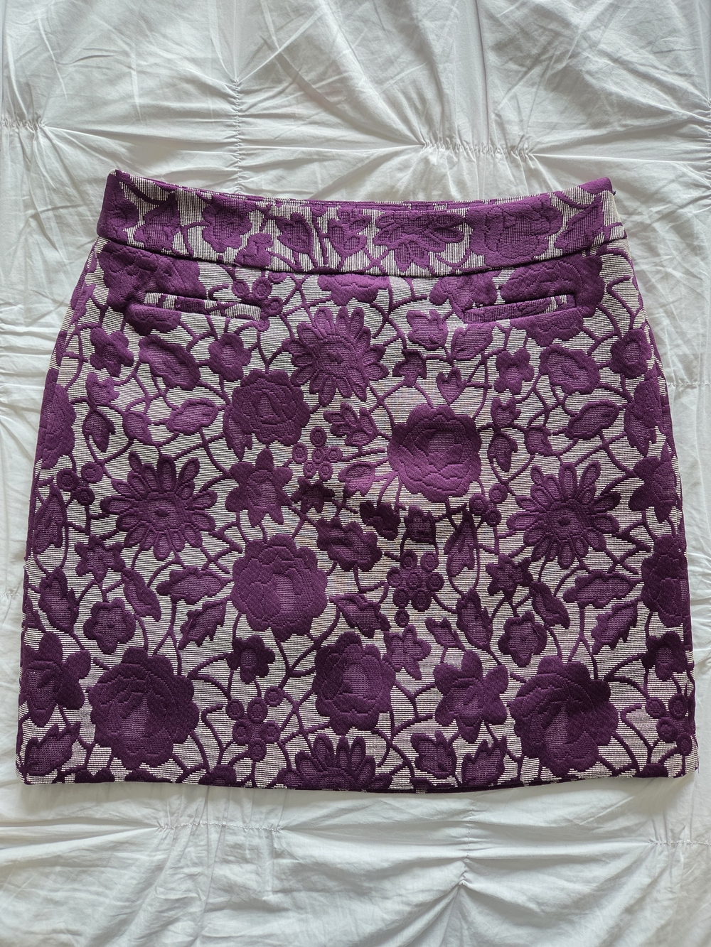 LOFT Plum Purple Floral Jacquard Mini Pencil Skirt Size 4 Fully Lined High Waist